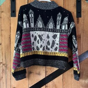 Woven Patterned Crewneck Sweater - Black, Pink, Yellow